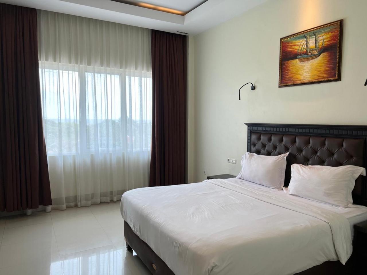 Collection O 90746 Kirei Hotel Bantaeng Exterior foto