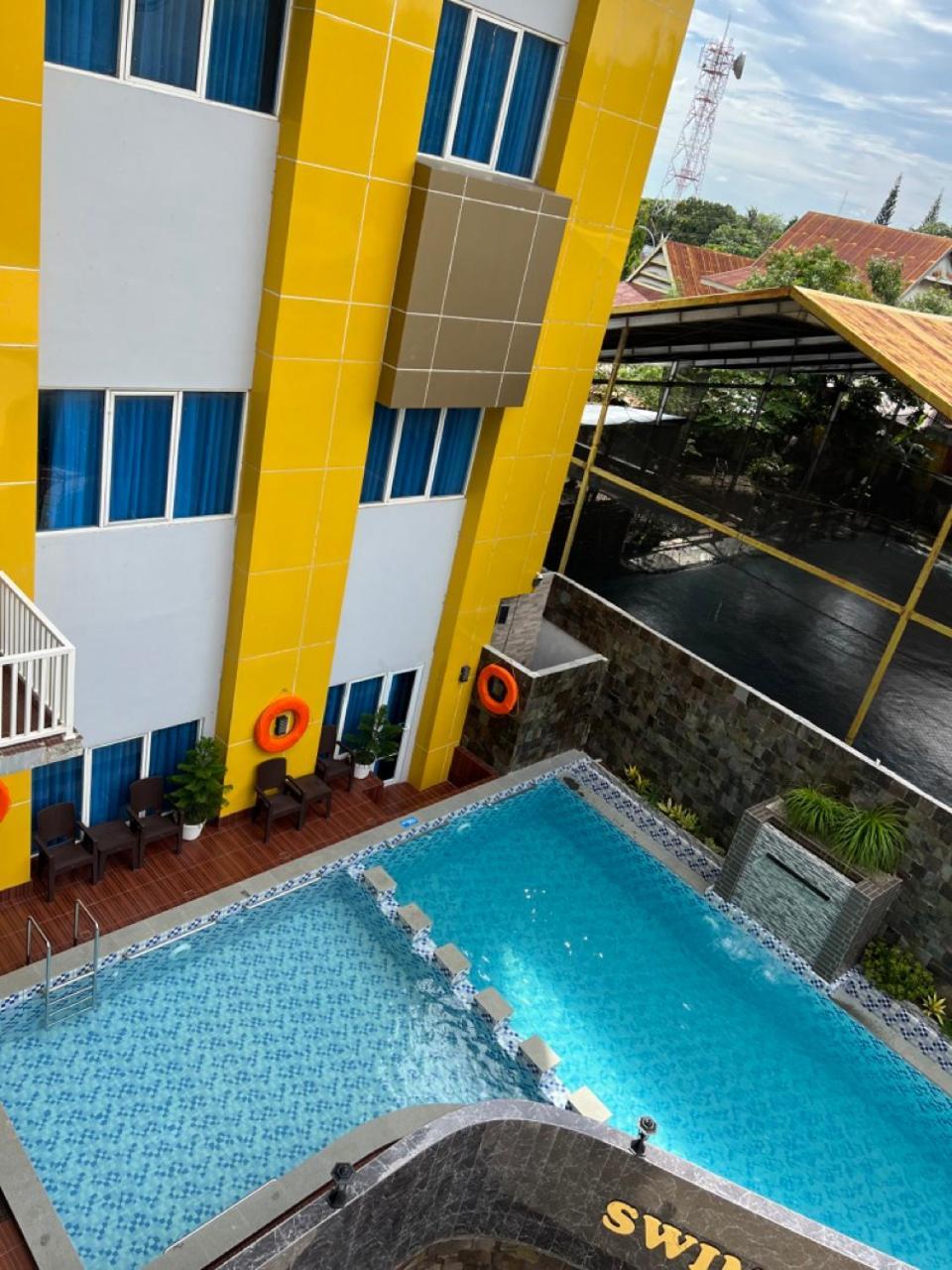 Collection O 90746 Kirei Hotel Bantaeng Exterior foto