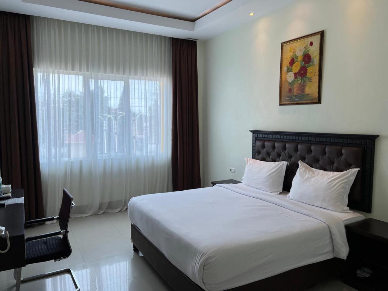 Collection O 90746 Kirei Hotel Bantaeng Exterior foto